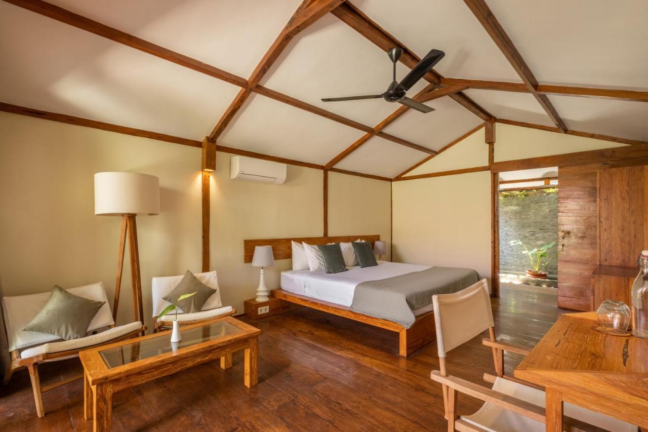 Gili Teak Beach Front Resort Gili Trawangan Exterior foto