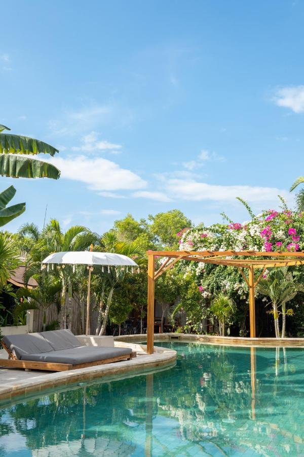 Gili Teak Beach Front Resort Gili Trawangan Exterior foto