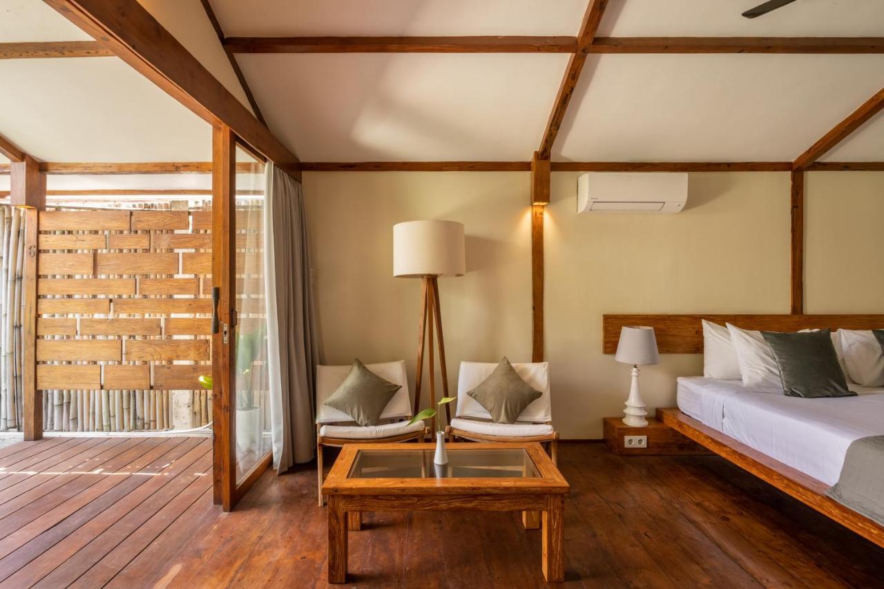 Gili Teak Beach Front Resort Gili Trawangan Exterior foto